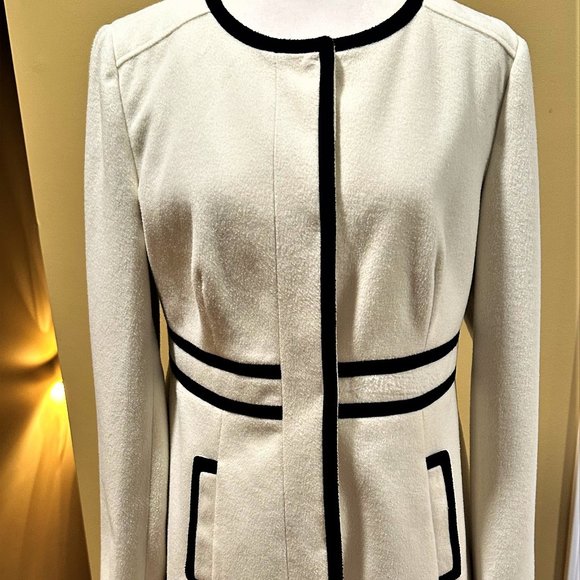 Tulle Ivory and Black jacket/Coat Size Large - Picture 1 of 4